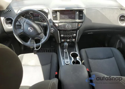 2017 Nissan Pathfinder S z USA, uszkodzony, nr VIN 5N1DR2MM2HC626851